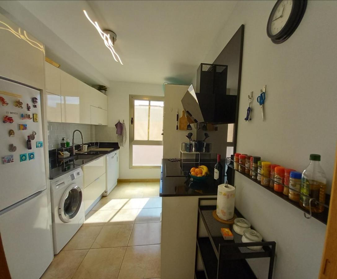 Modern House With 2 Bedrooms Near The Beach Castillo del Romeral Екстер'єр фото