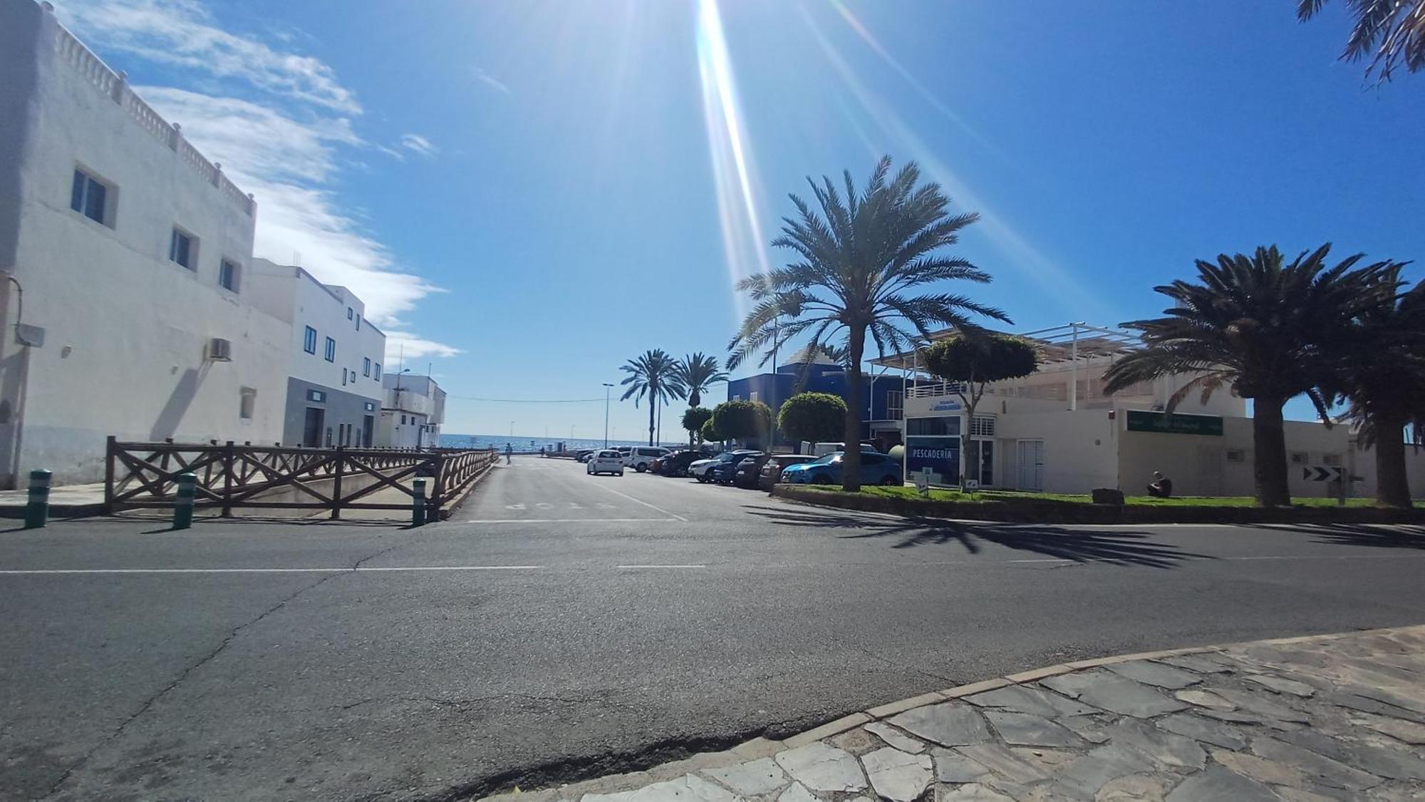 Modern House With 2 Bedrooms Near The Beach Castillo del Romeral Екстер'єр фото